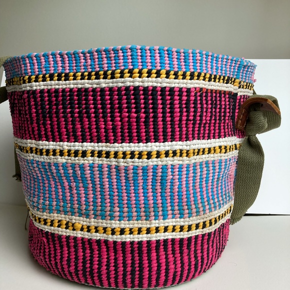 Multi Color Braided Utility Bag - Picture 3 of 7